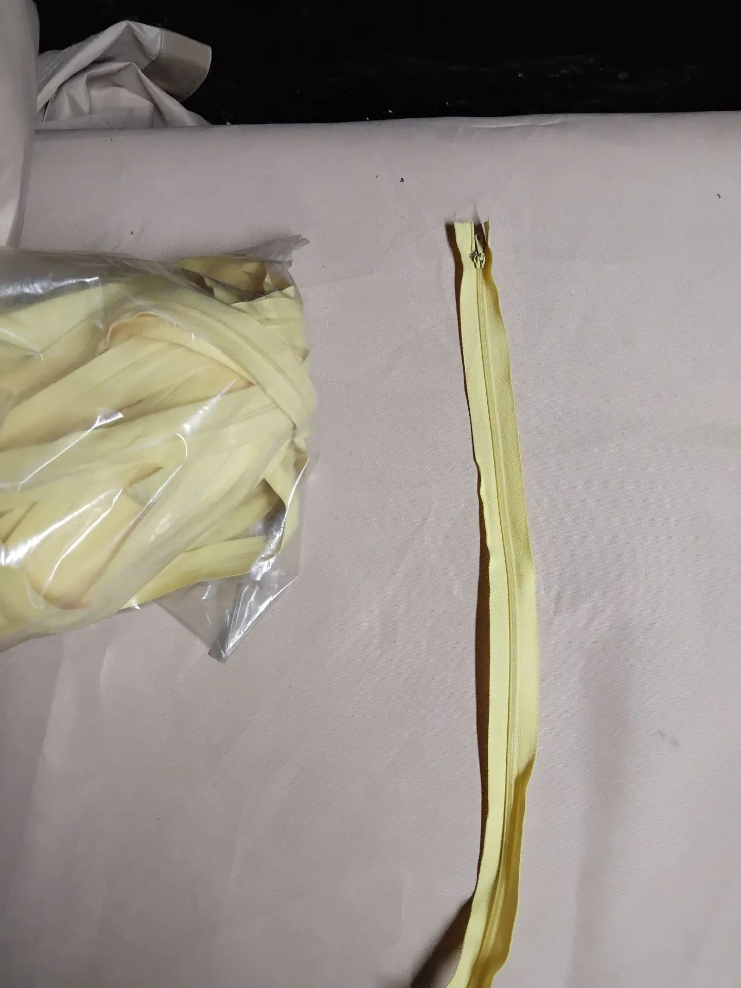 Cierre Plastico Comun N40 Amarillo