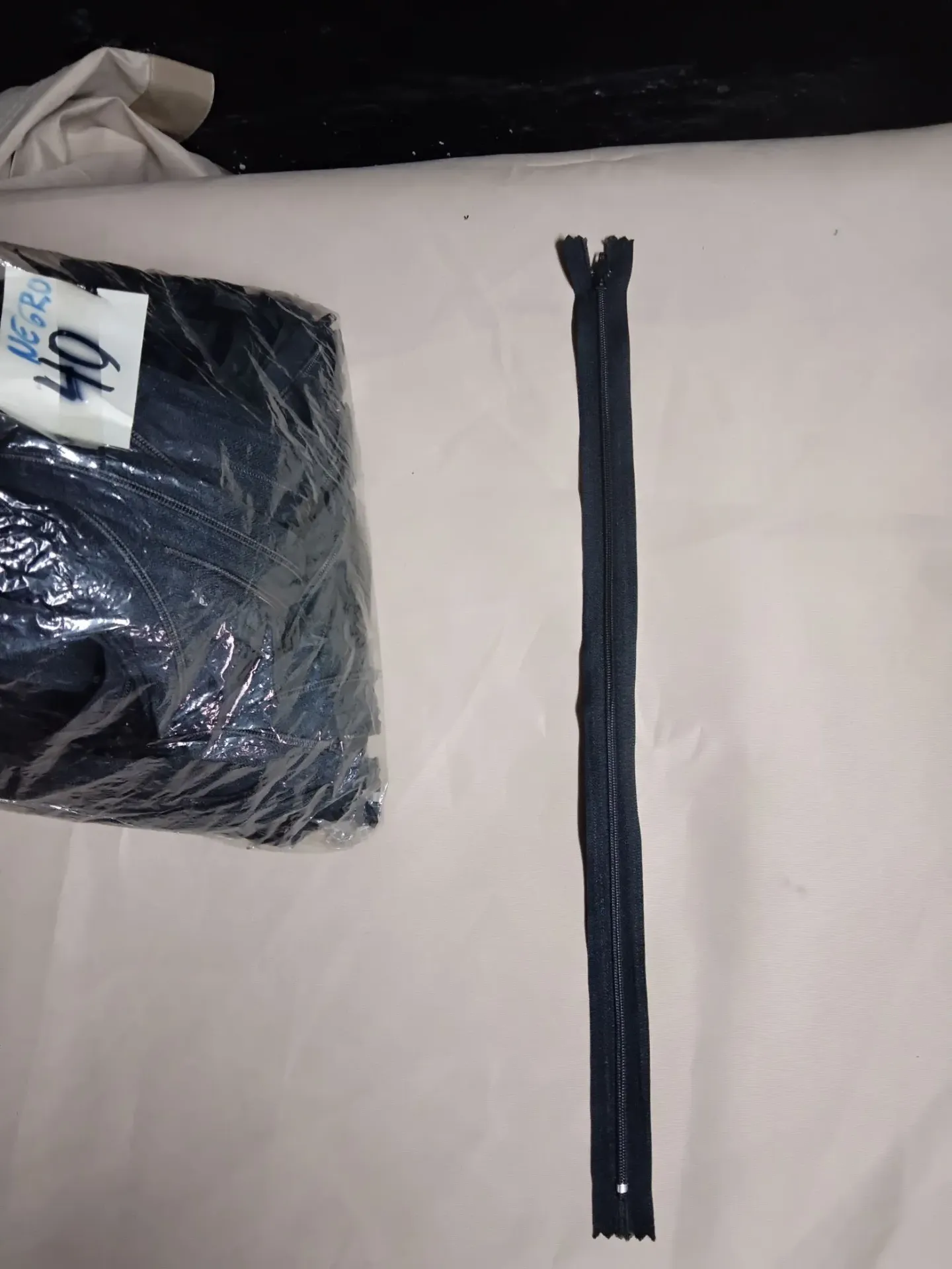 Cierre Plastico Comun N40 Negro