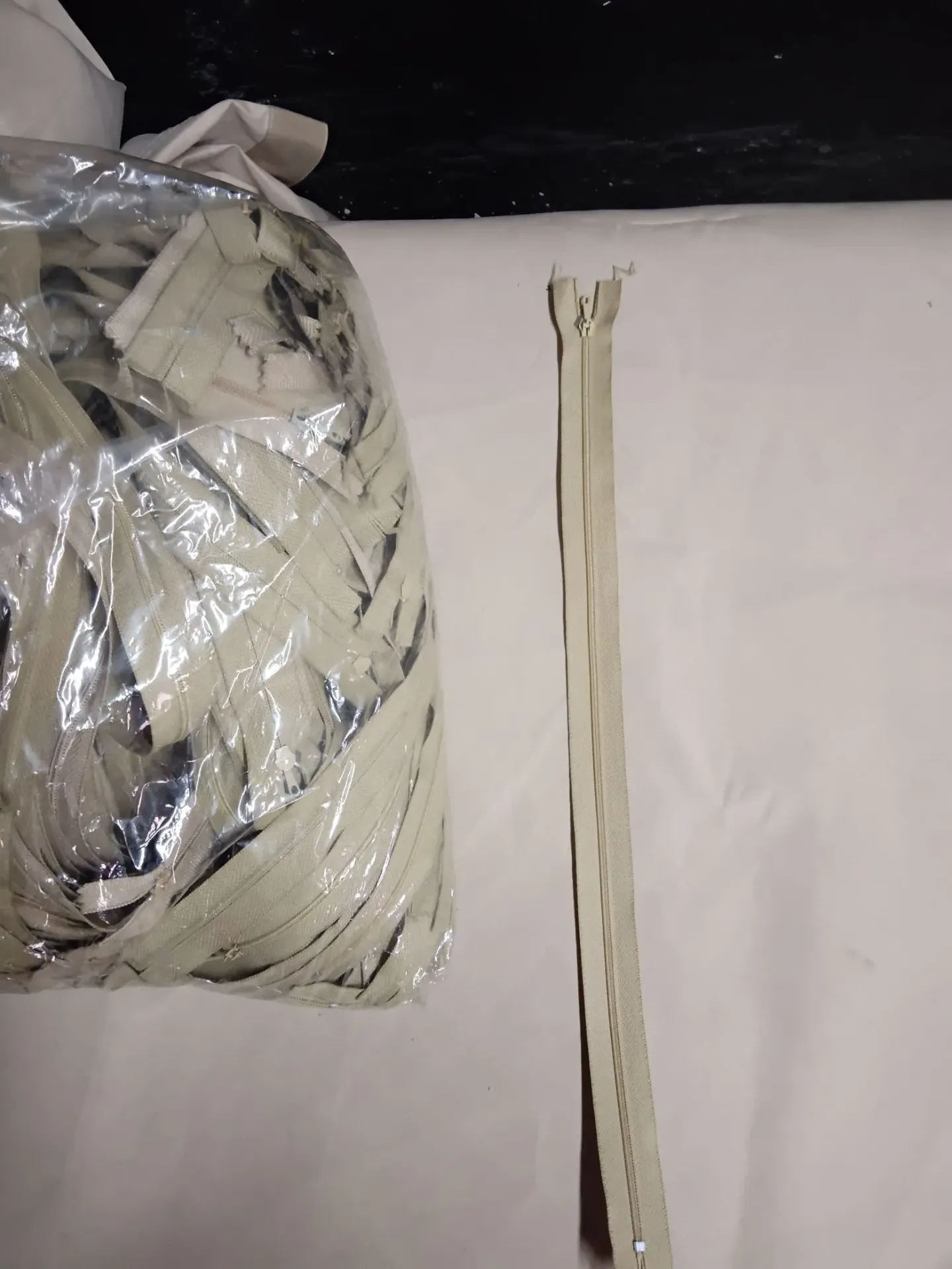 Cierre Plastico Comun N40 Beige