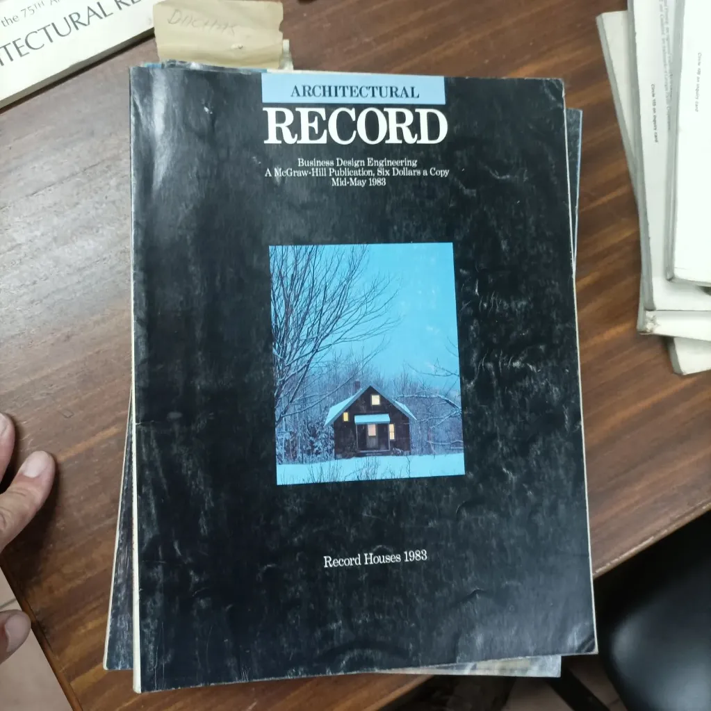 Revista Architectural Record Mid May 1983