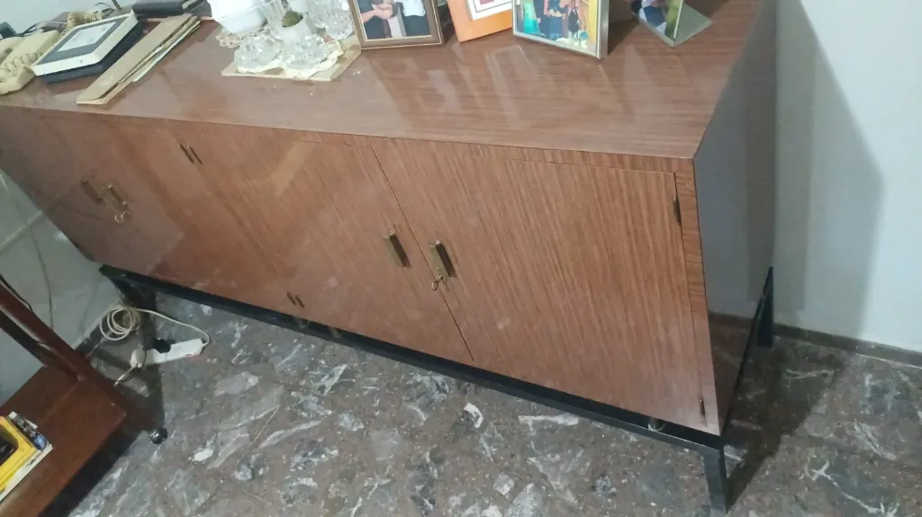Aparador Baihut laminado