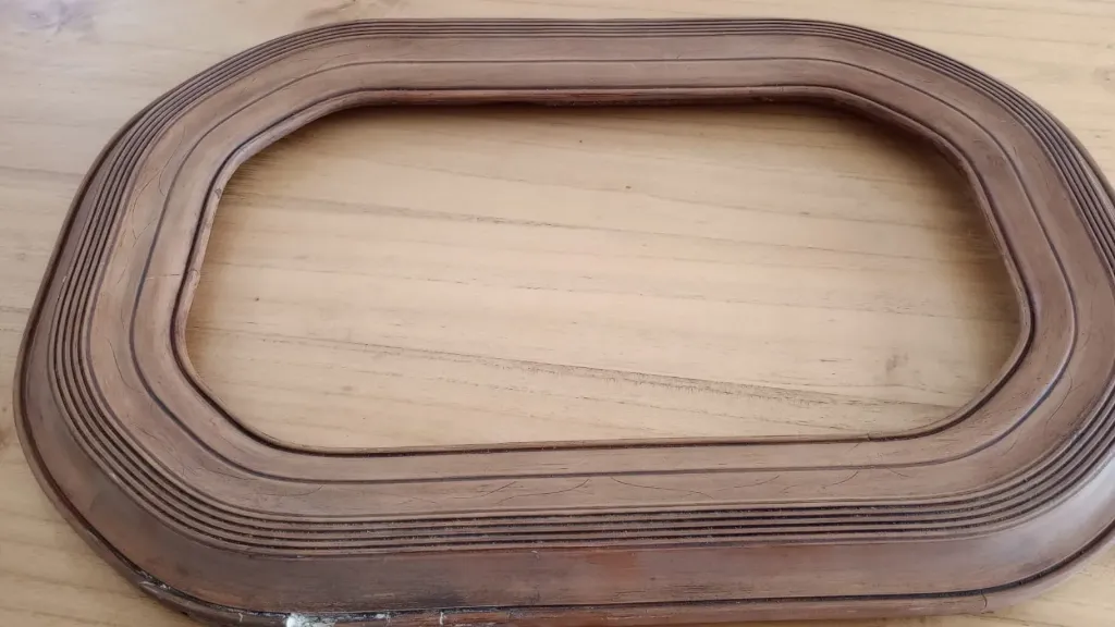 Marco en madera puntas curvas