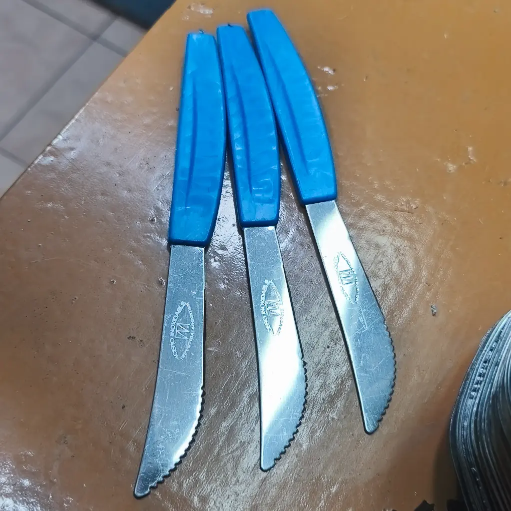 Cuchillos metalicos